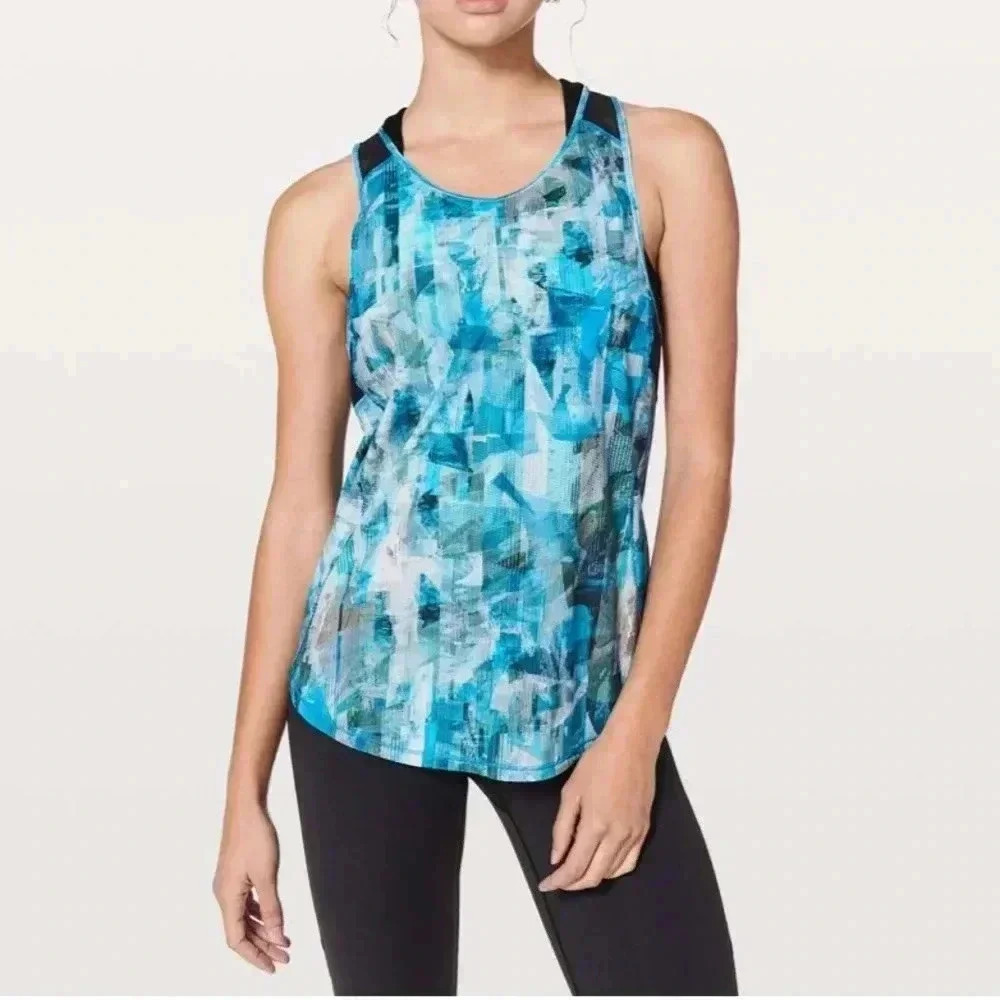 Lululemon Sculpt Tank II in Sun Dazed Multi Blue EUC Size 8